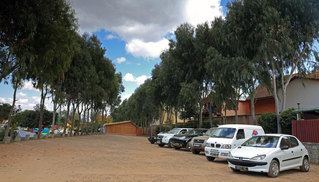 Le Chat'O Park Hotel Ivato Airport Navette Gratuite H24 Antananarivo Exterior photo